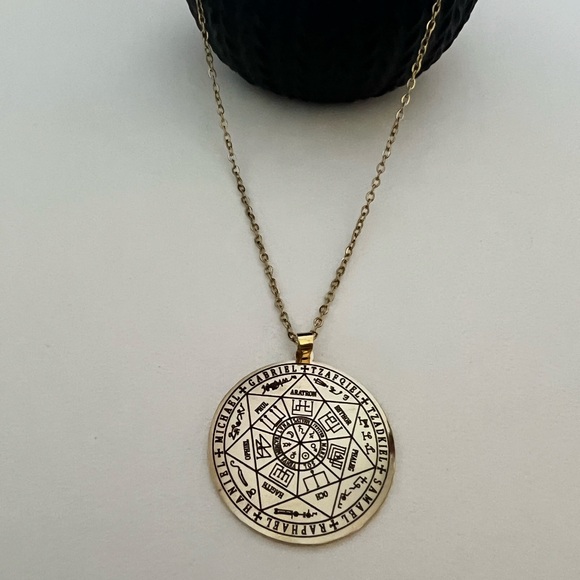 Protection Archangel Gold Necklace - Spiritual Medallion Necklace - Picture 4 of 11